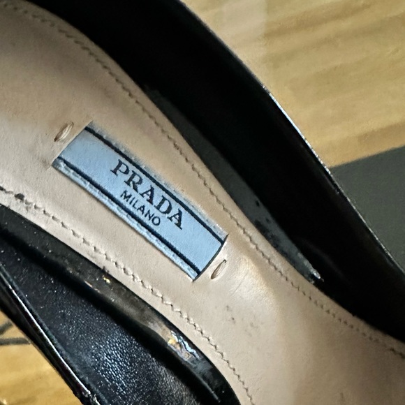 Vintage Prada Patent Leather Mary Jane Pumps - Picture 5 of 6
